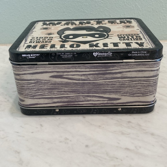 Hello Kitty Sanrio Loungefly Wanted Lunchbox Vintage 2011 - Picture 7 of 15